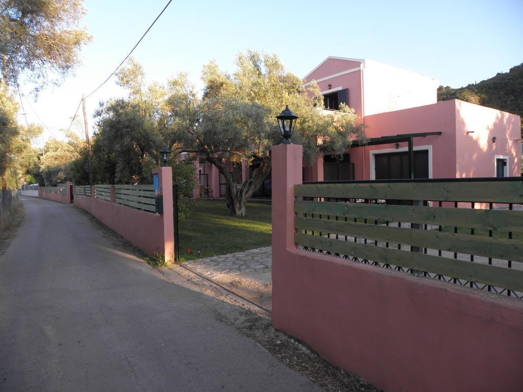 Ionian Breeze Studios Frínion Extérieur photo