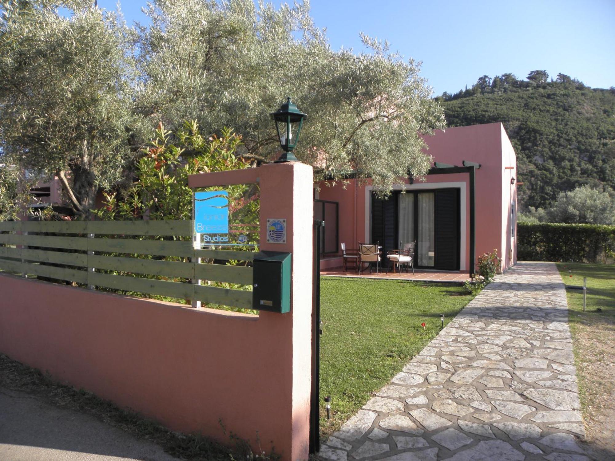 Ionian Breeze Studios Frínion Extérieur photo